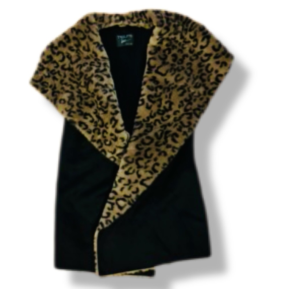 Twelfth Love Black Leopard Print Faux Fur Vest S EUC
